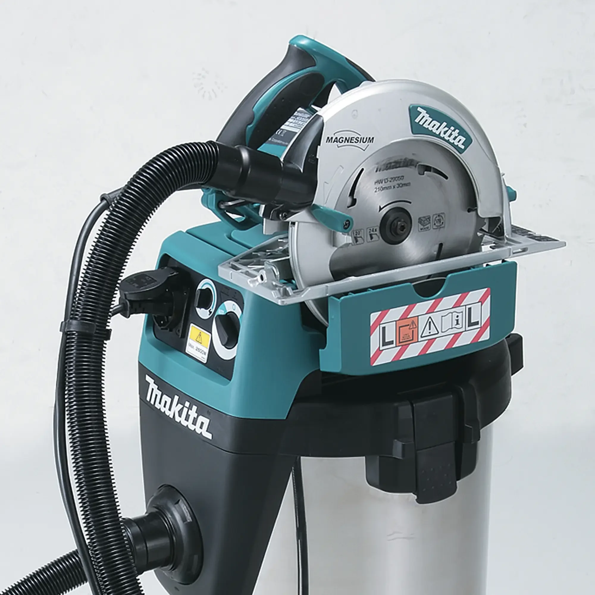 Aspirapolvere a traino Makita VC3210LX1 1050W - Image 2