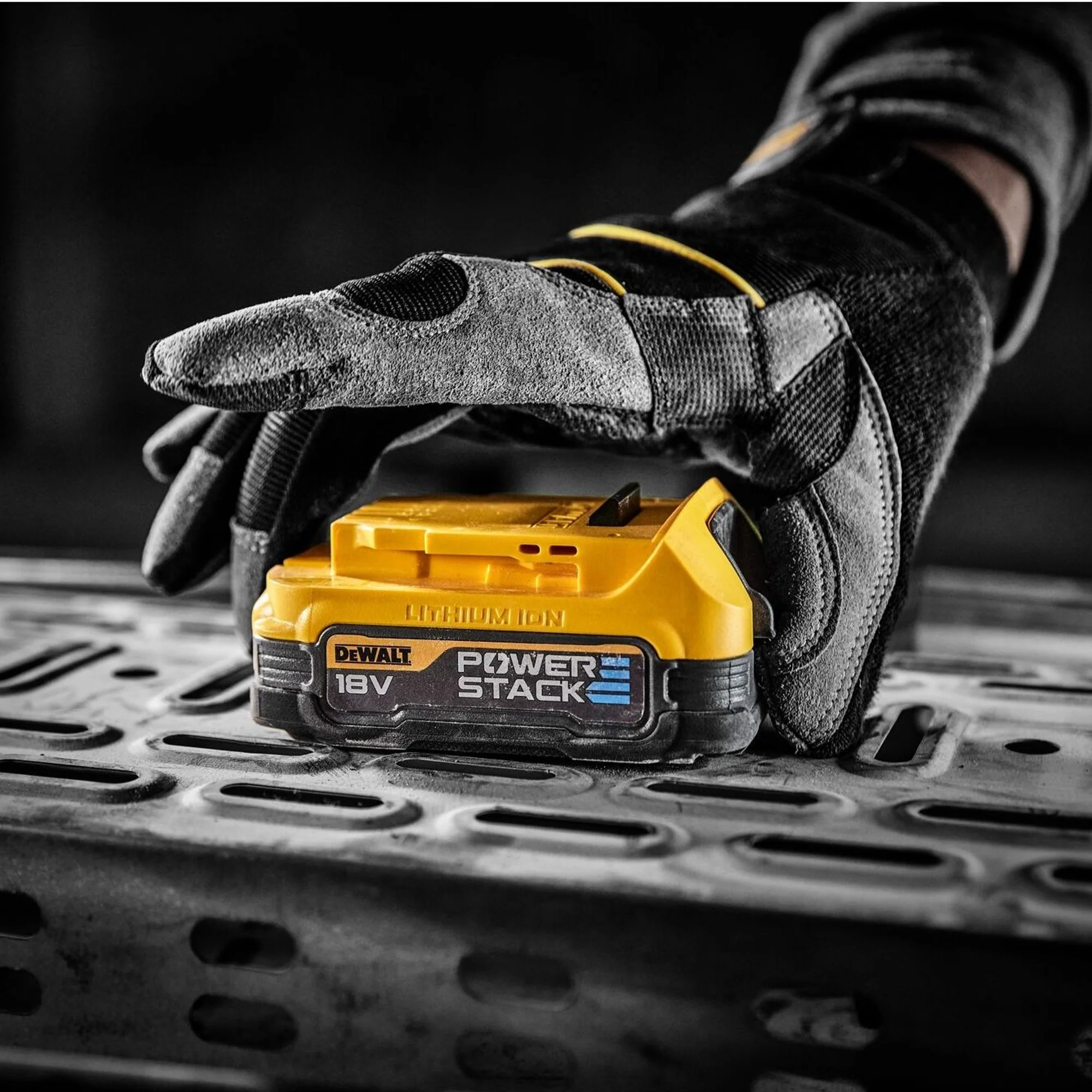 Batteria Dewalt DCBP034-XJ PowerStack XR 18V 1.7Ah - Image 11