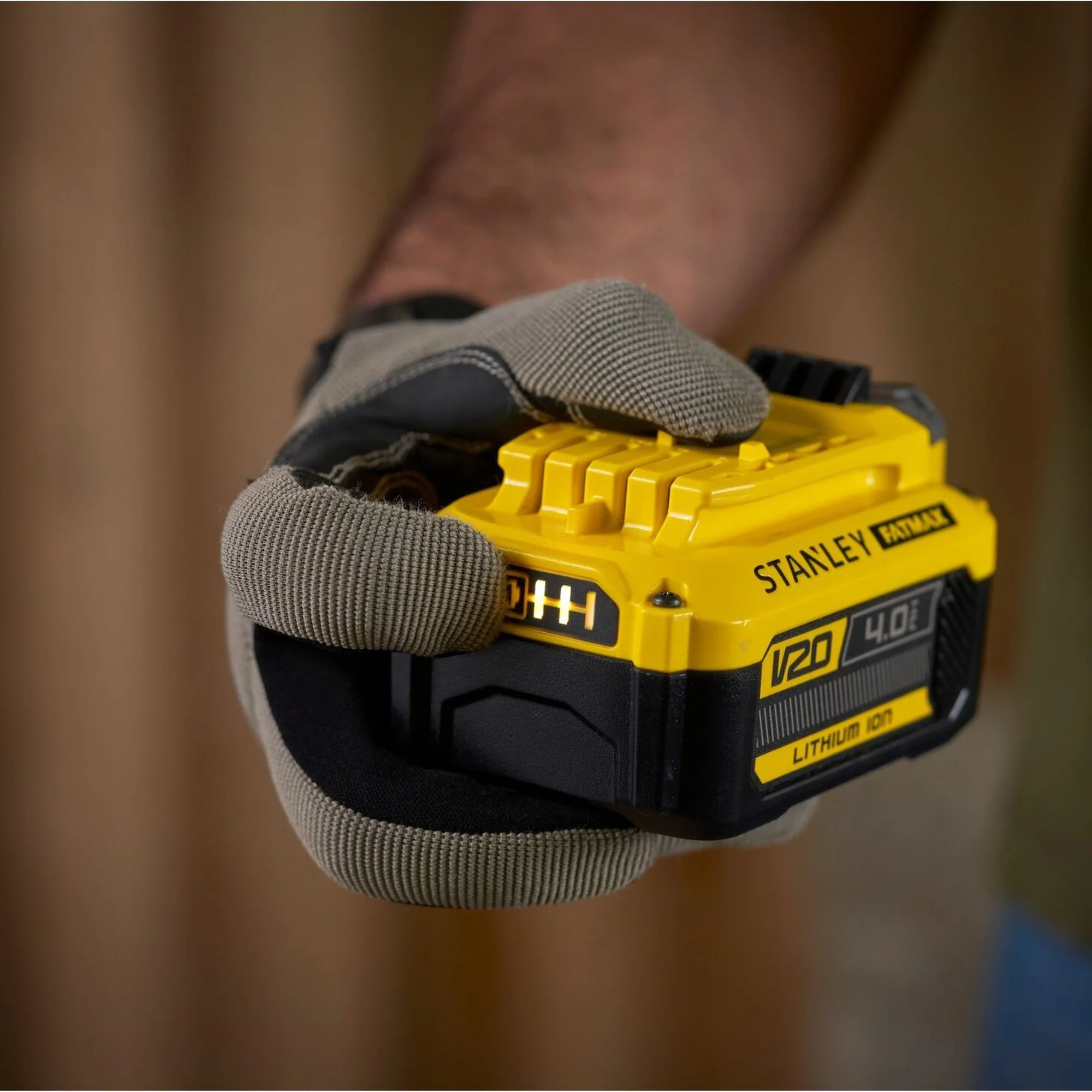 Batteria Stanley SFMCB204 V20 18V 4Ah - Image 5