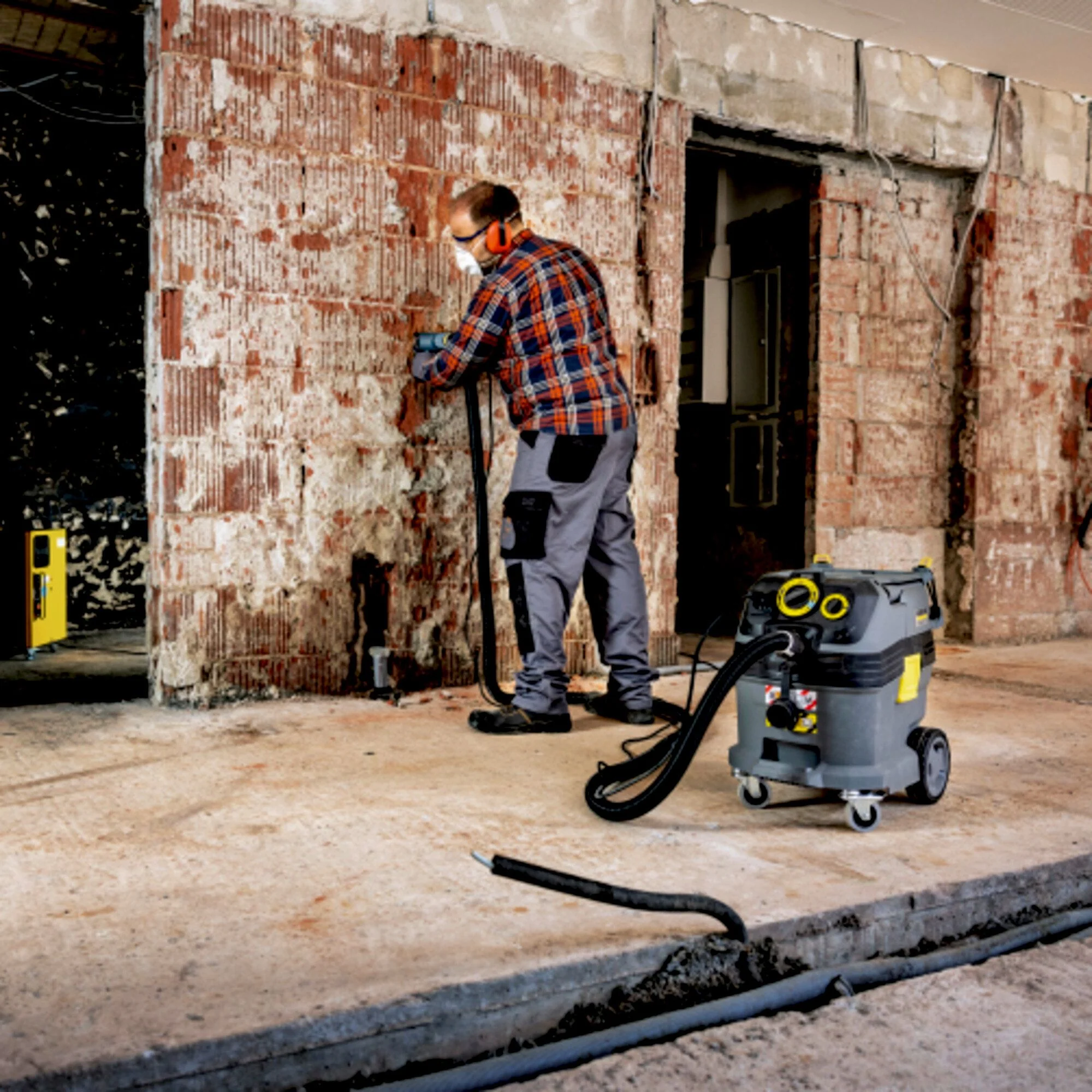 Bidone Aspiratutto Karcher NT 30/1 Tact Te M 1380W - Image 3