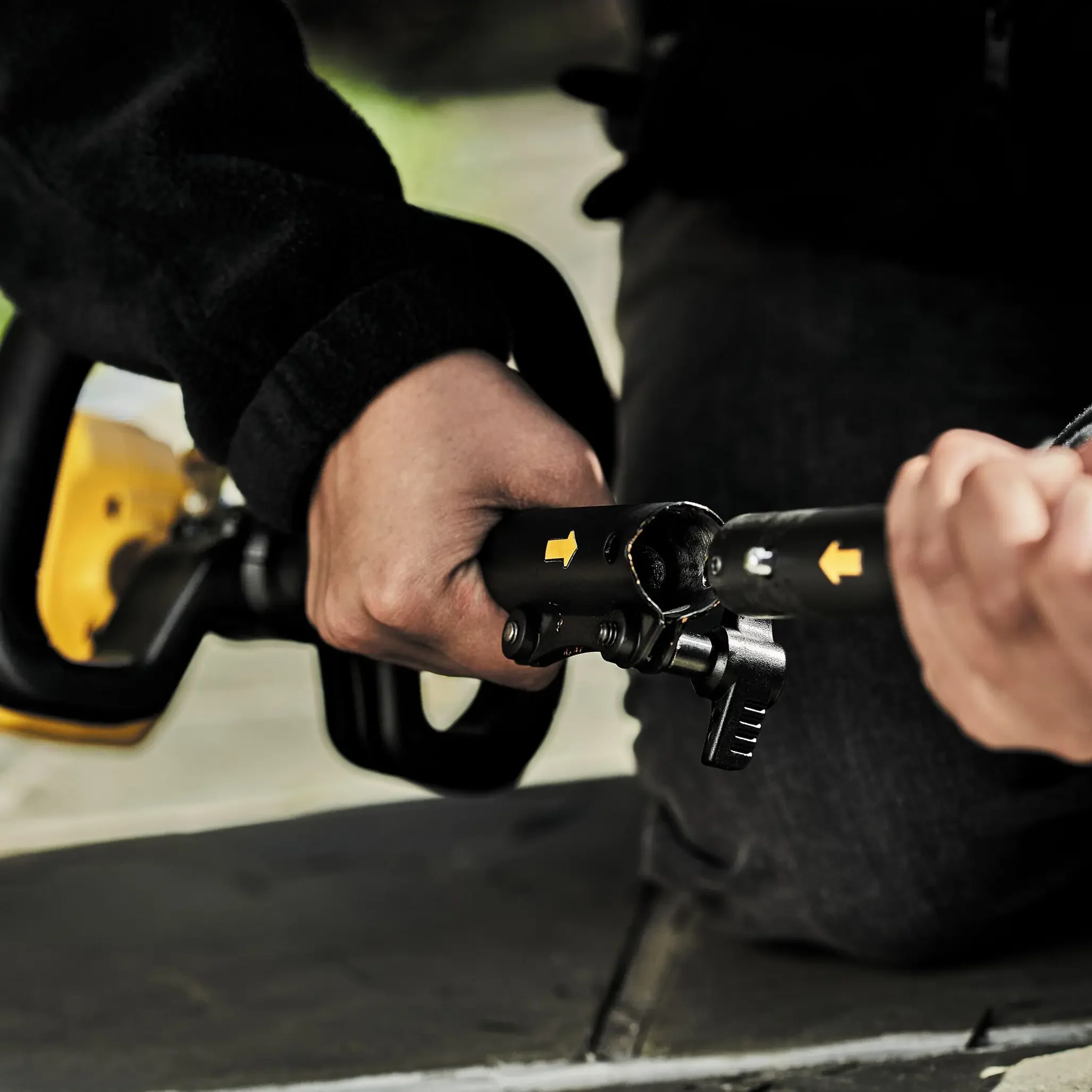 Decespugliatore Dewalt DCMAS5713X1-QW 54V 9Ah - Image 7