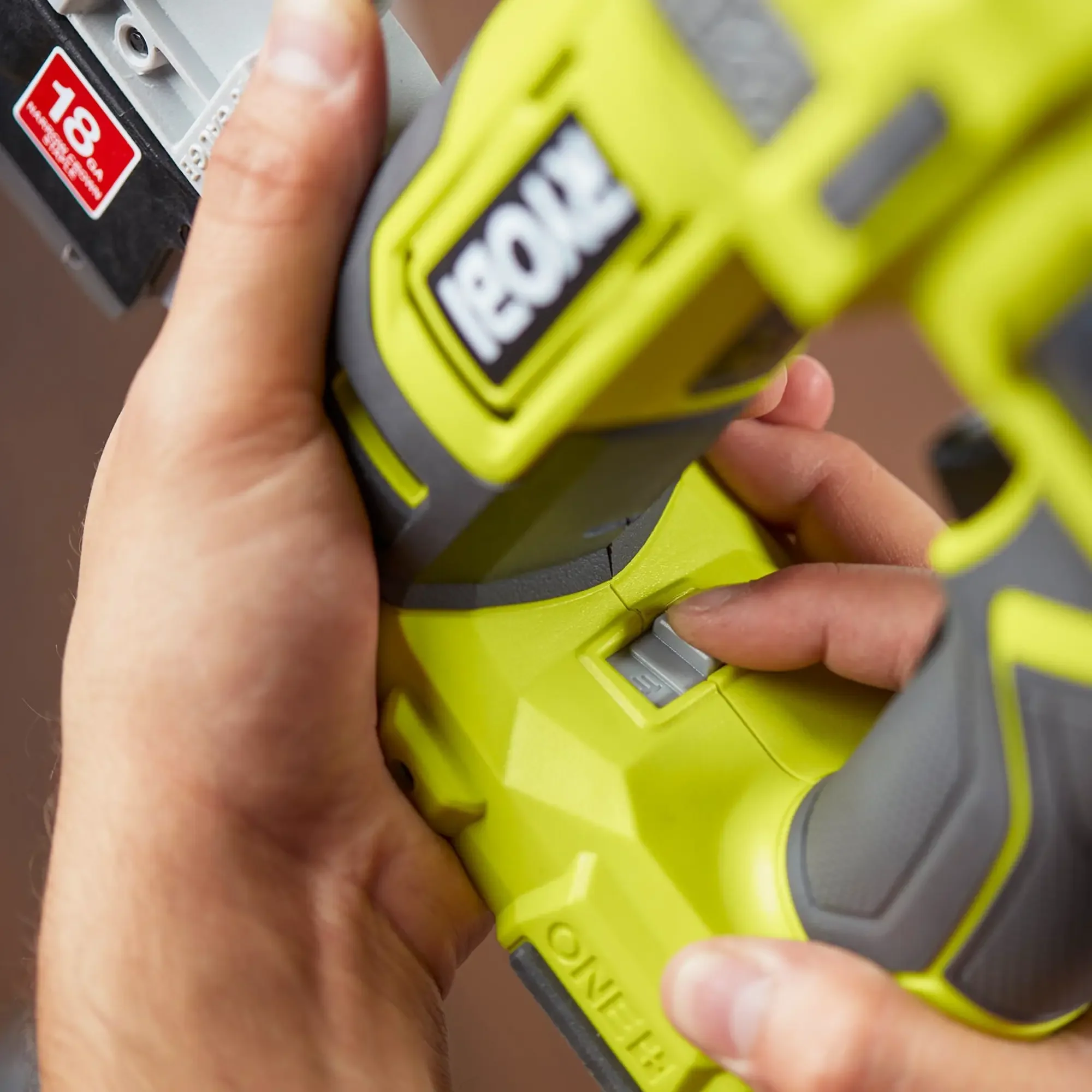 Groppinatrice Ryobi R18GN18-0 18V - Image 4