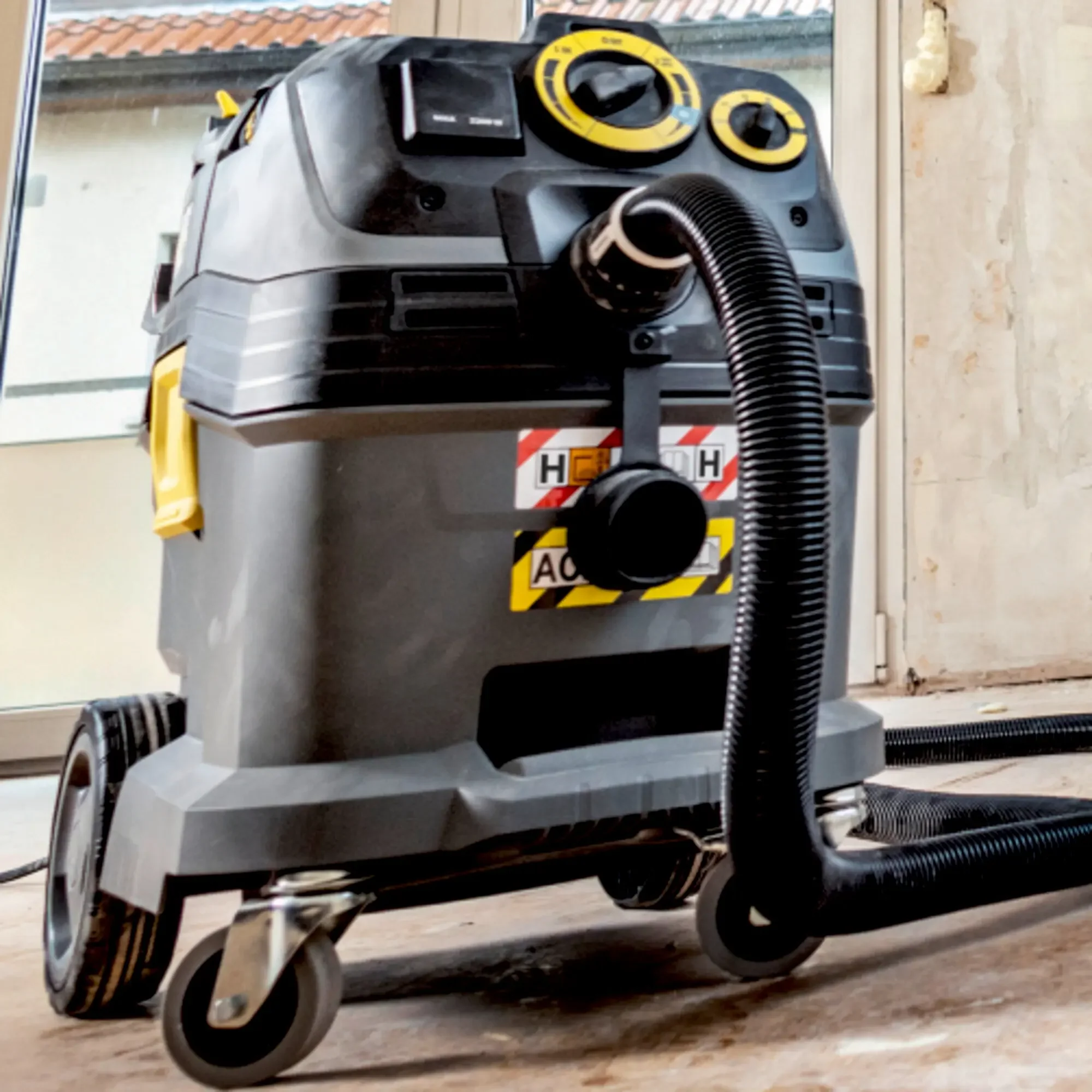 Bidone Aspiratutto Karcher NT 30/1 Tact Te H 1380W - Image 9