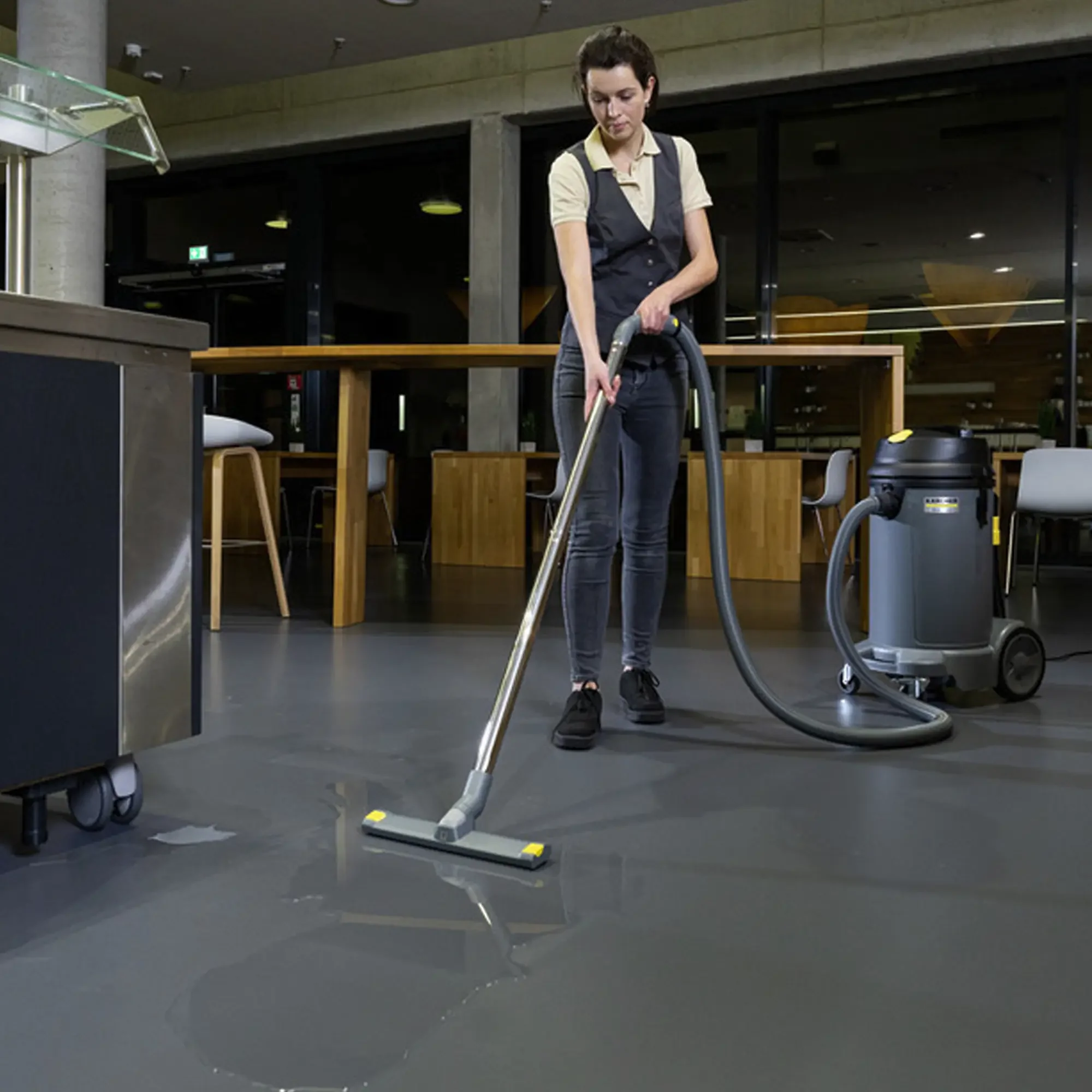 Aspiratore Solidi-Liquidi Karcher NT 48/1 1380W - Image 6