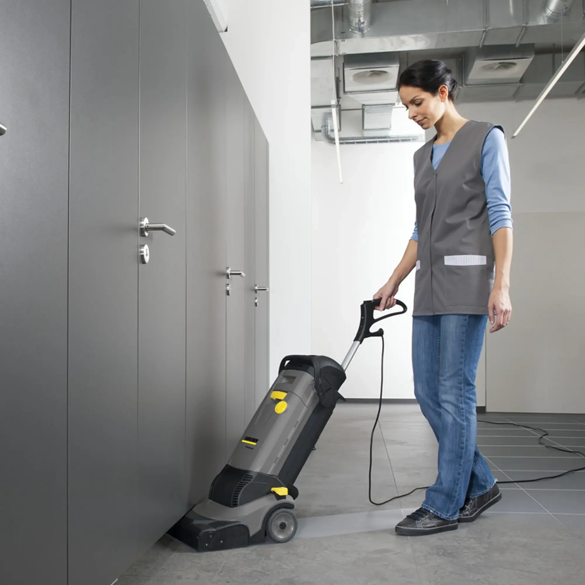 Lavasciuga Pavimenti Karcher BR 30/4 C 820W - Image 4