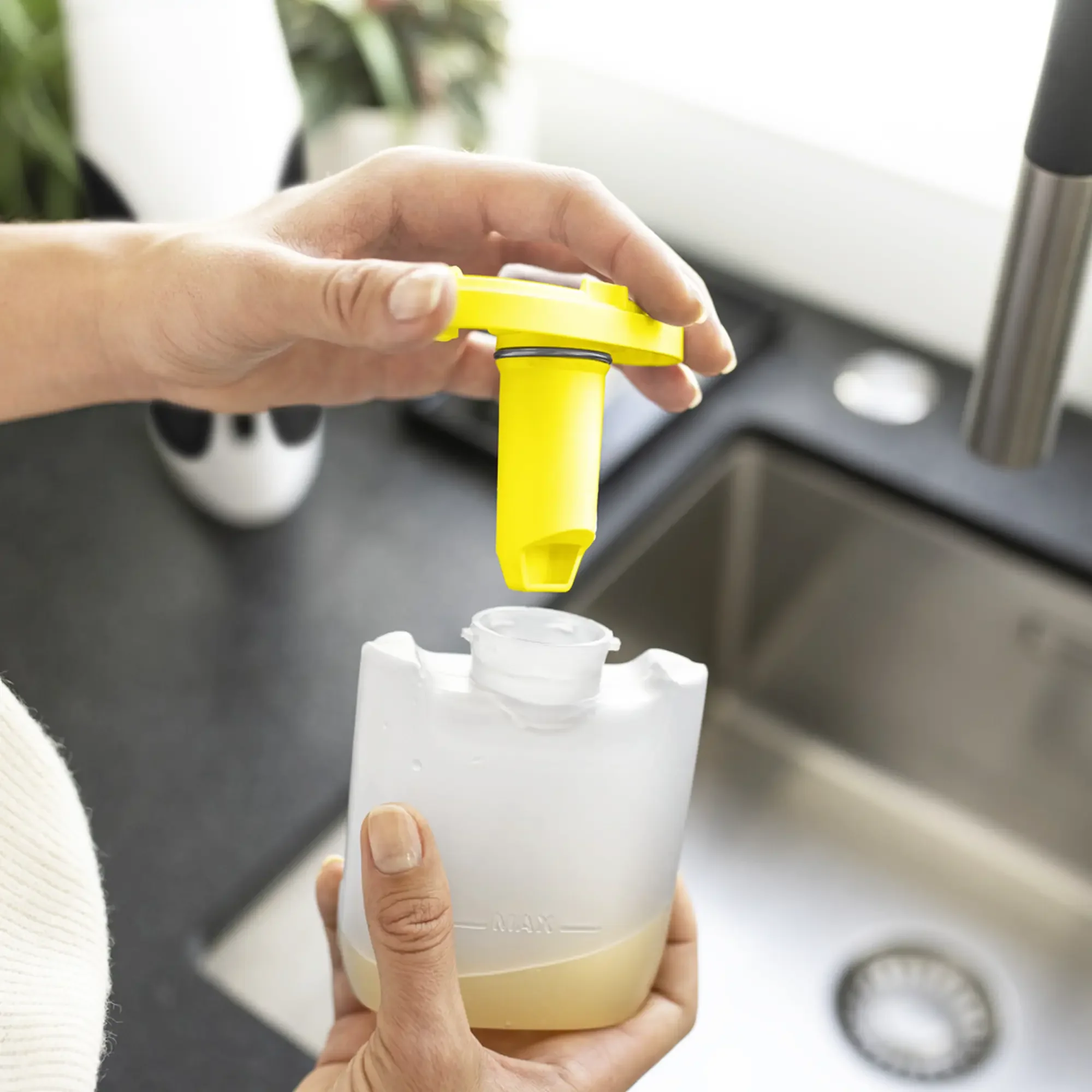 Lavavetri Karcher WV 1 Compact Care - Image 11