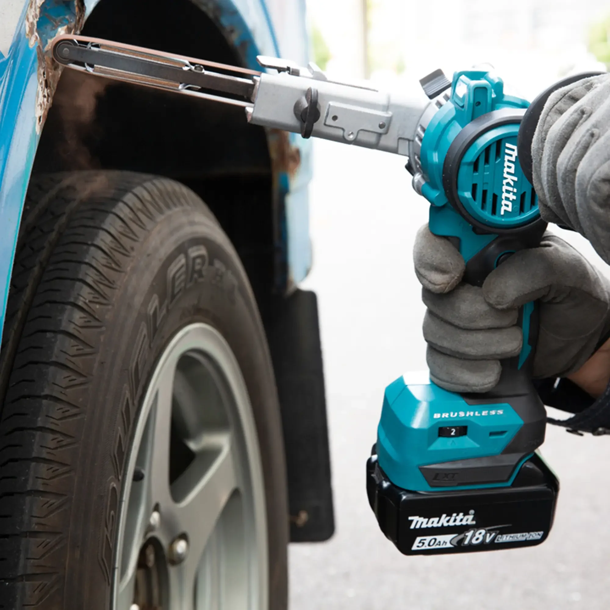 Levigatrice a nastro Makita DBS180ZJ 18V - Image 10