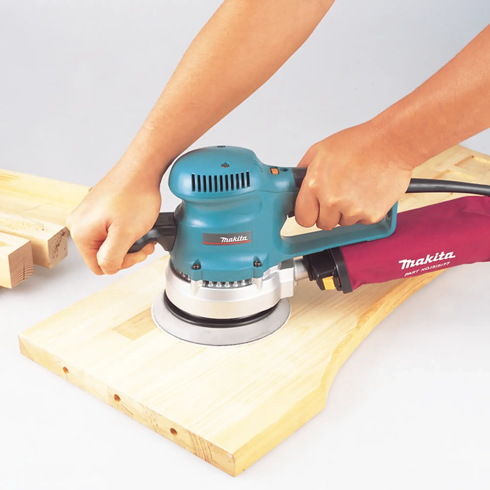 Levigatrice orbitale Makita BO6030JX 310W - Image 7