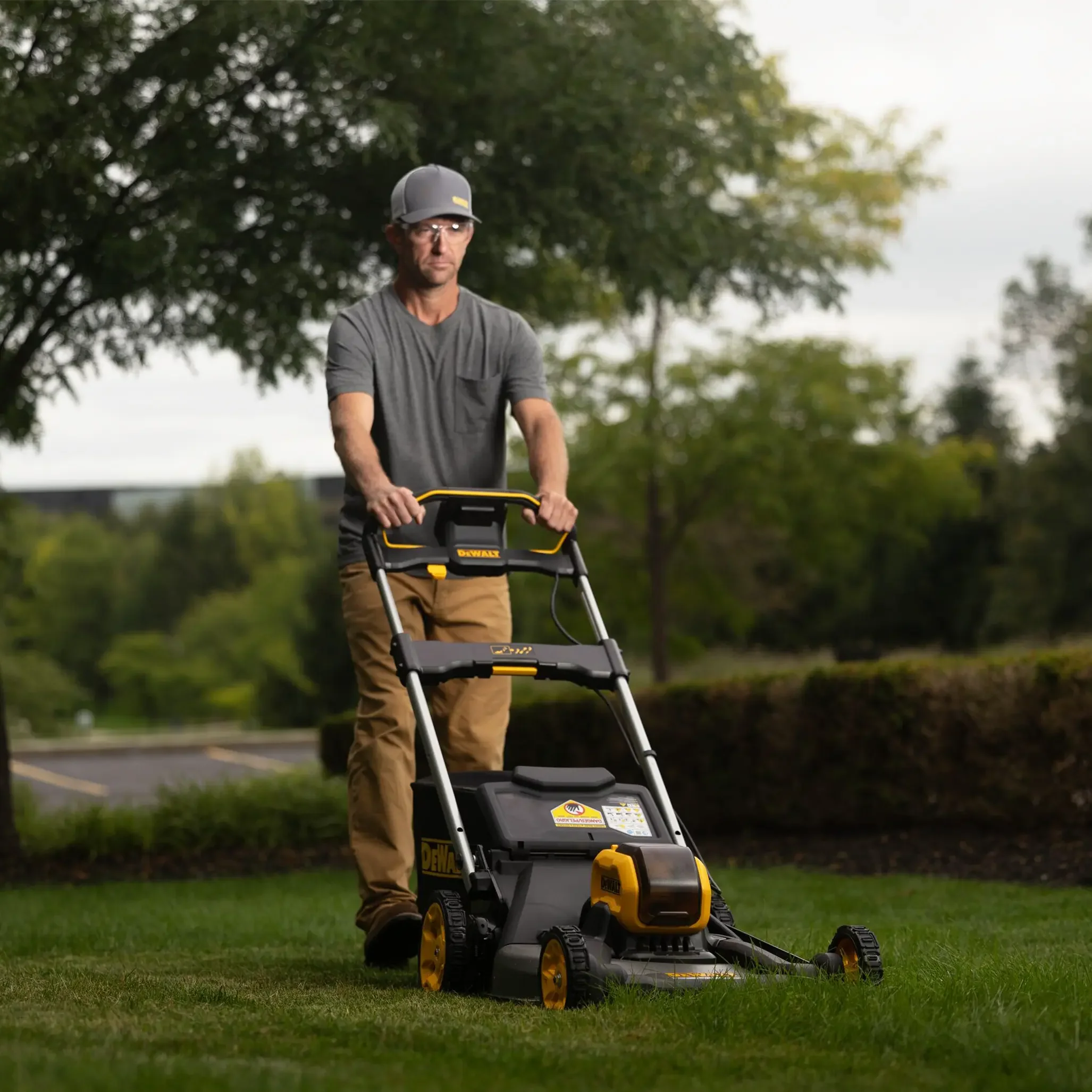 Rasaerba a spinta Dewalt DCK500PX2K-IT 54V 9Ah - Image 12