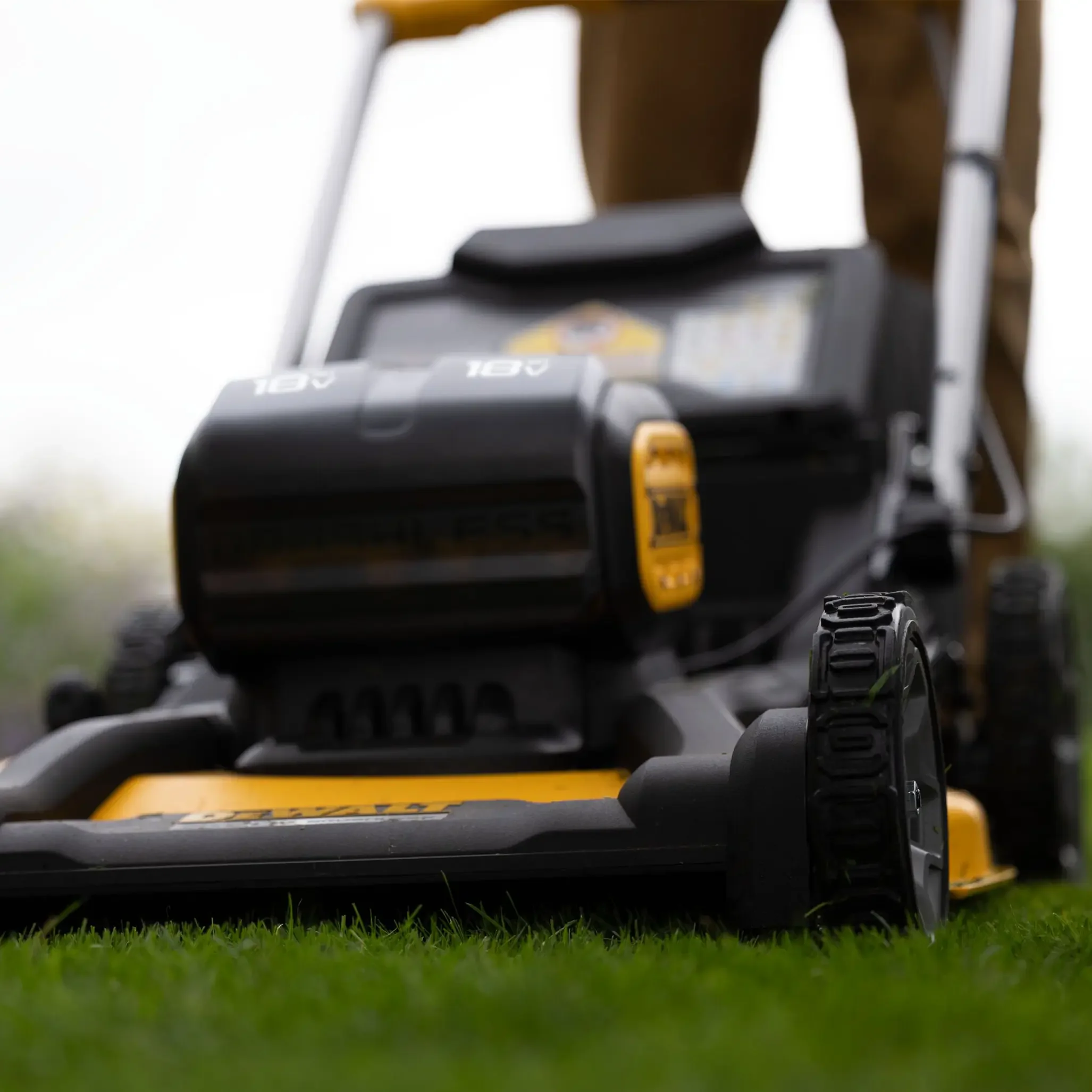 Rasaerba semovente Dewalt DCMWSP156N-XJ 18V - Image 17