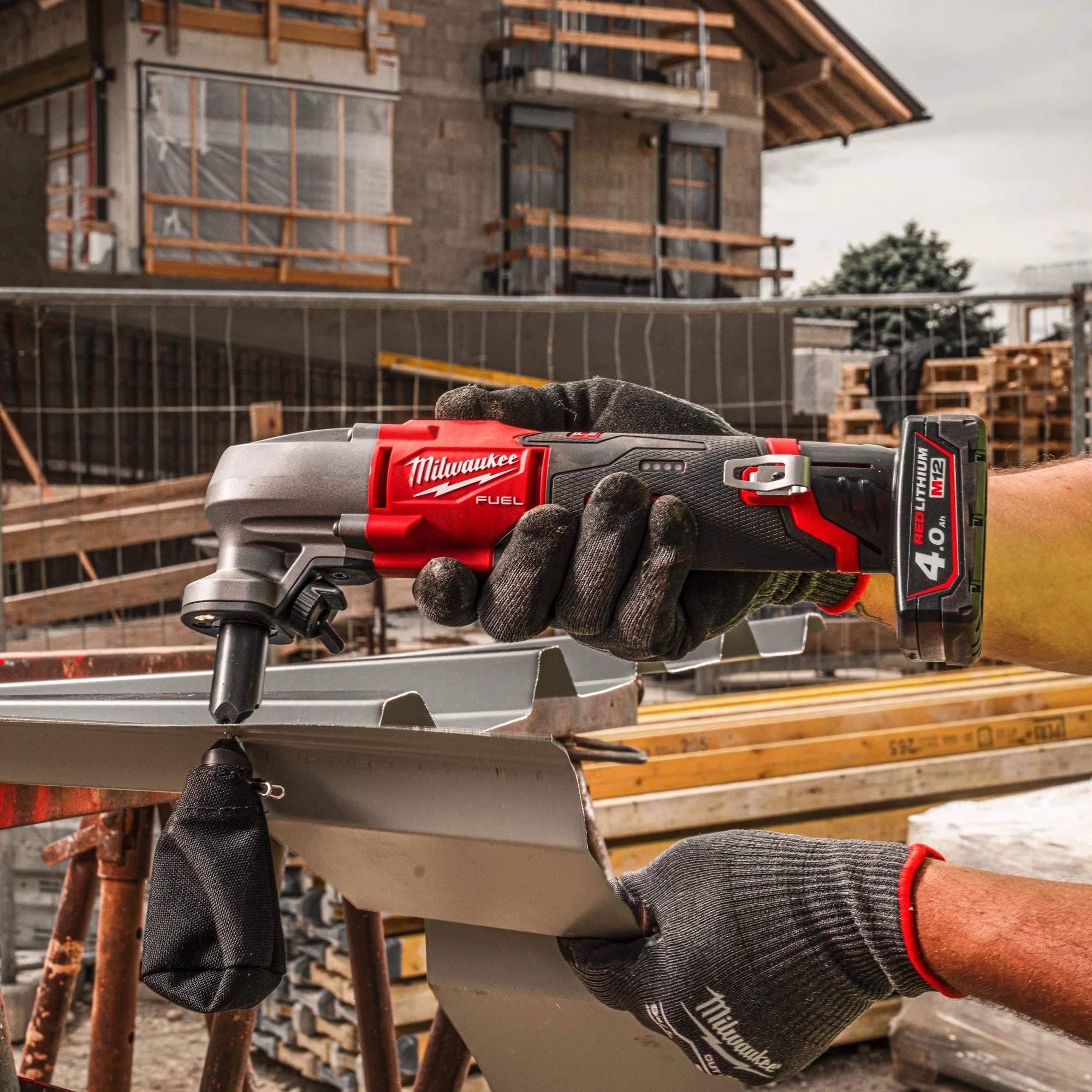 Roditrice Milwaukee M12 FNB16 12V - Image 4