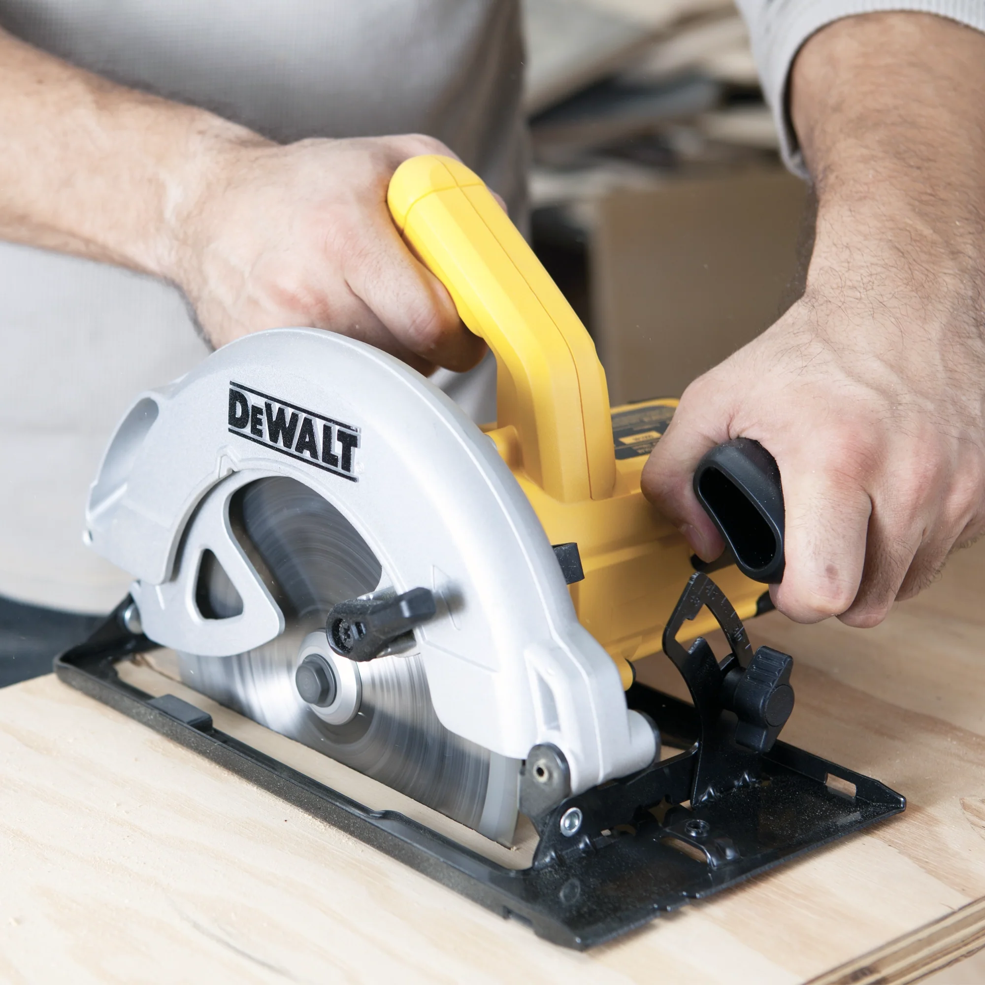 Sega circolare Dewalt DWE560-QS 1350W - Image 10