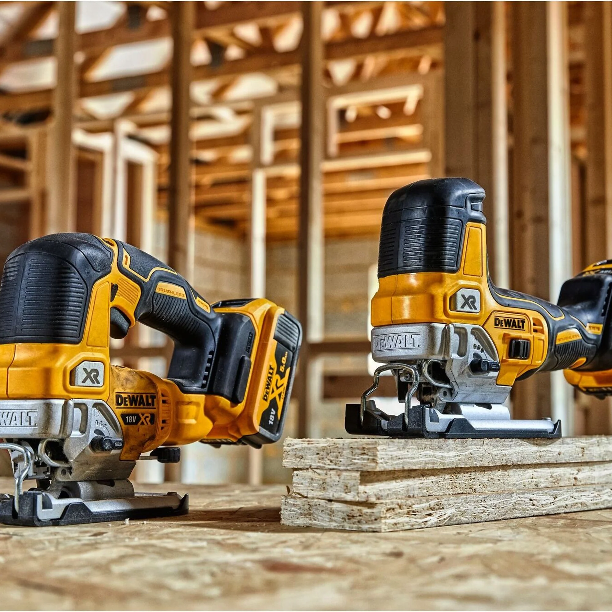 Seghetto Alternativo Dewalt DCS335P2-QW 18V 5Ah - Image 16