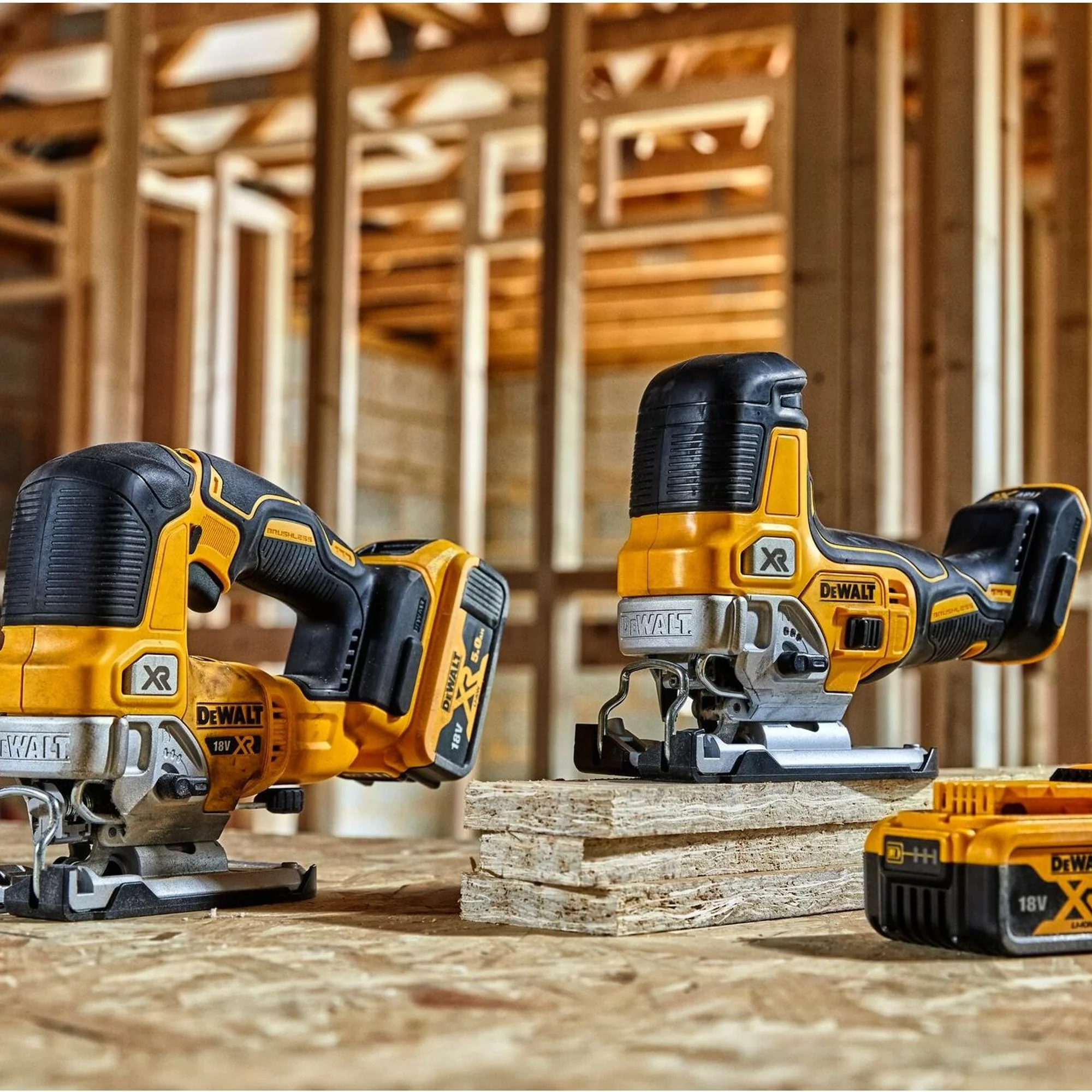 Seghetto Alternativo Dewalt DCS335P2-QW 18V 5Ah - Image 17