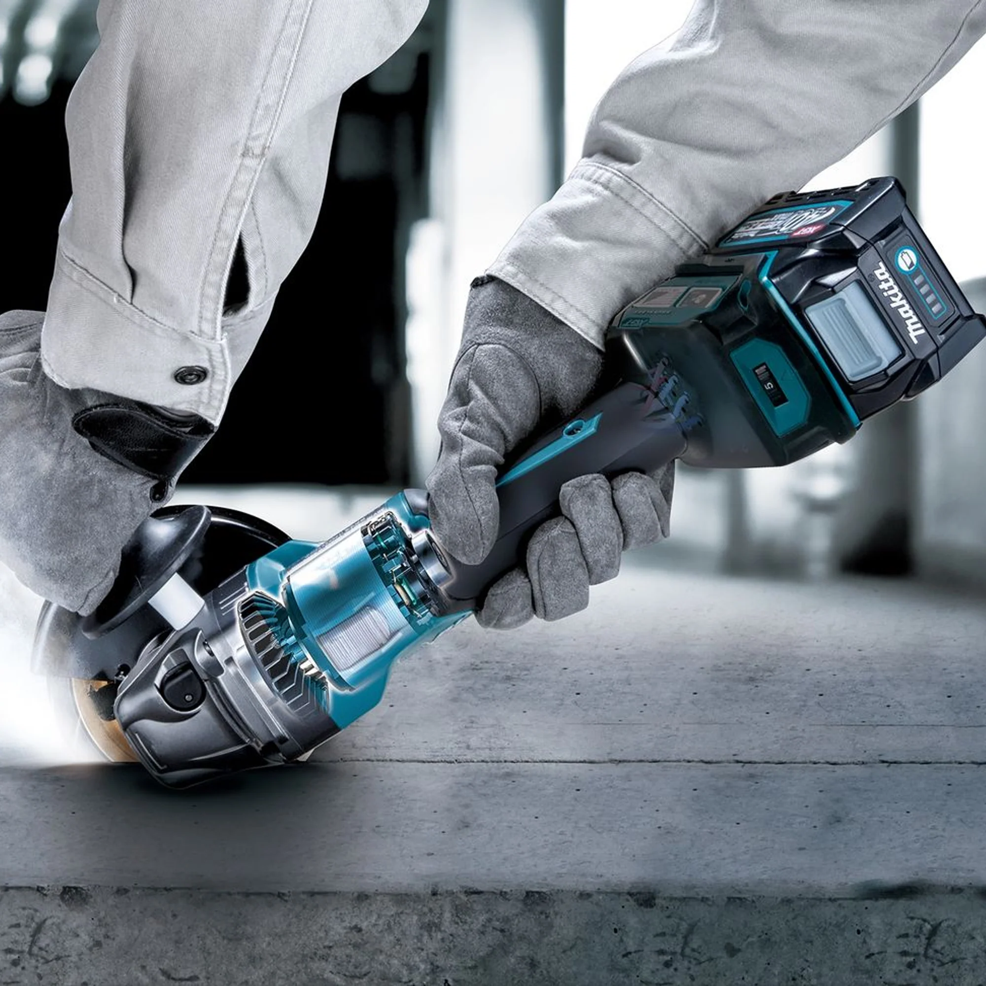 Smerigliatrice Makita GA023GU201 40V 4Ah - Image 15