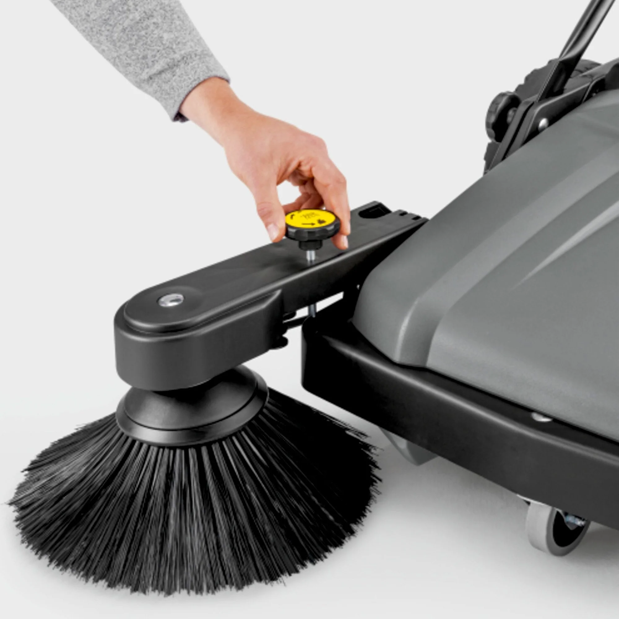Spazzatrice Karcher KM 70/15 C Classic - Image 4