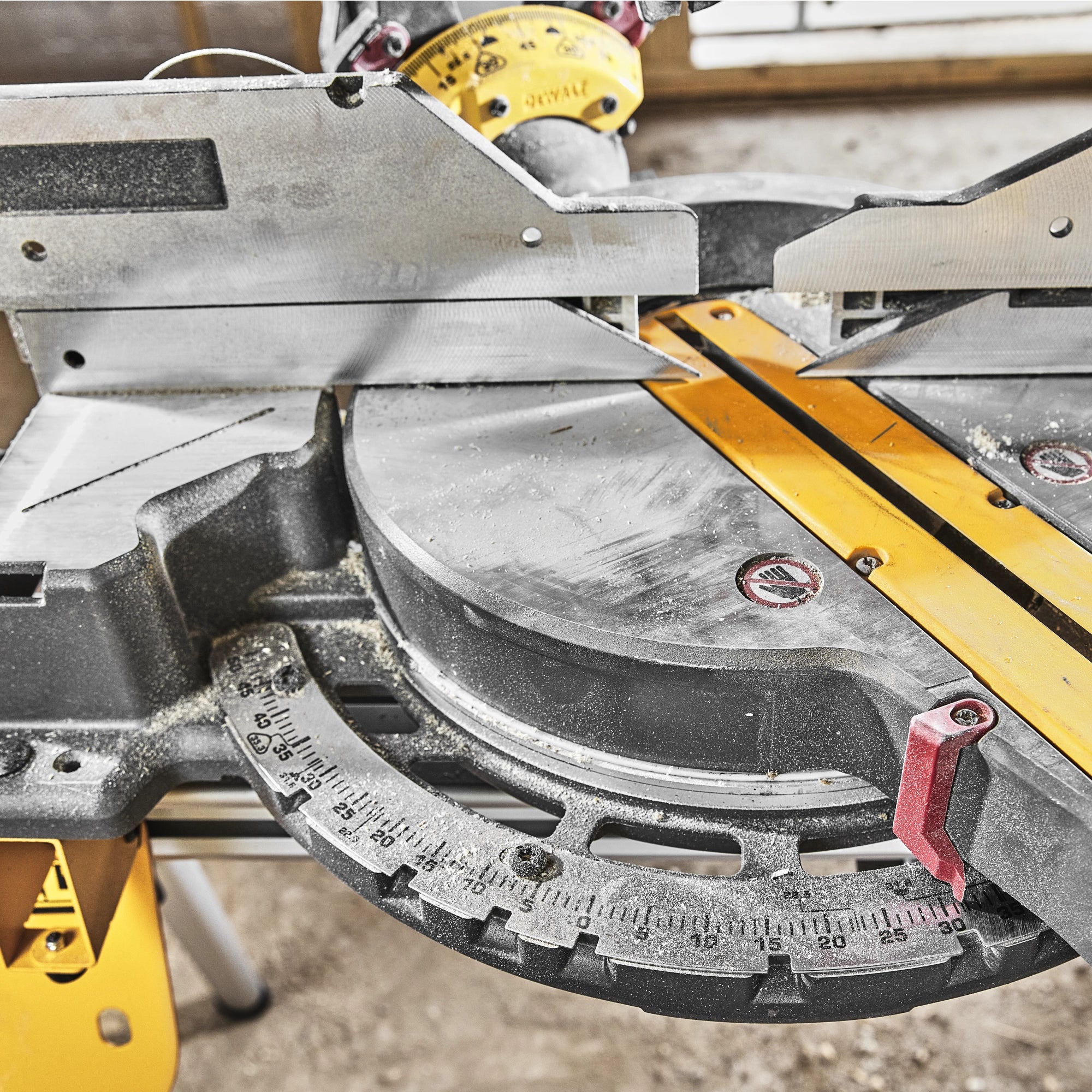 Troncatrice Dewalt DCS781X2-QW 54V 9Ah - Image 4